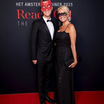 Leontine Ruiters - Playboy February 1997 Collection in leontineborsato_3656475815482437174.jpg - hidden celebrity photo